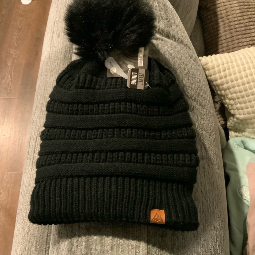 Cozy Black Knit Pom-Pom Beanie